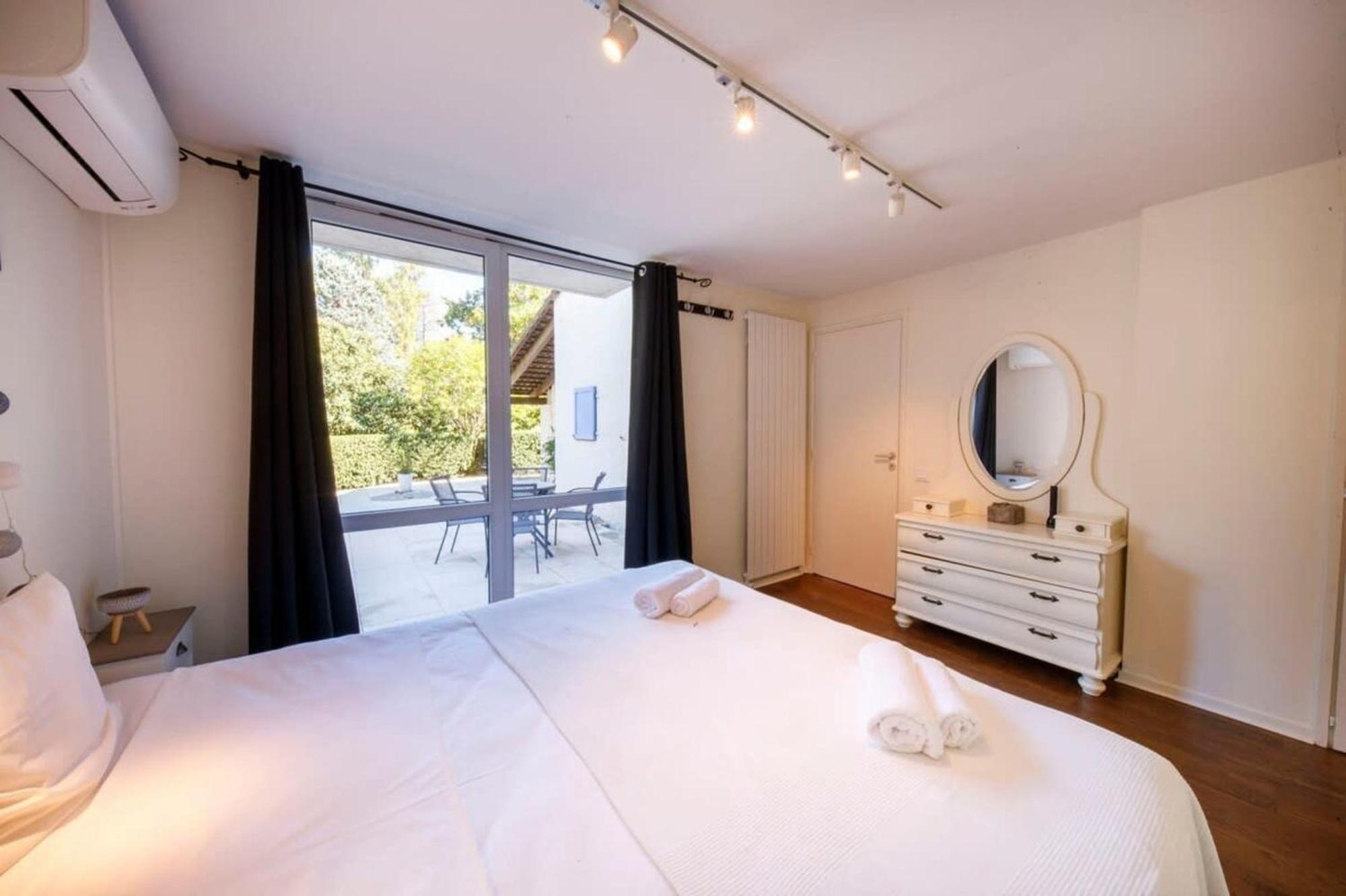 06V - Beautiful Villa With Spa Pool And Tennis Biot Exterior foto